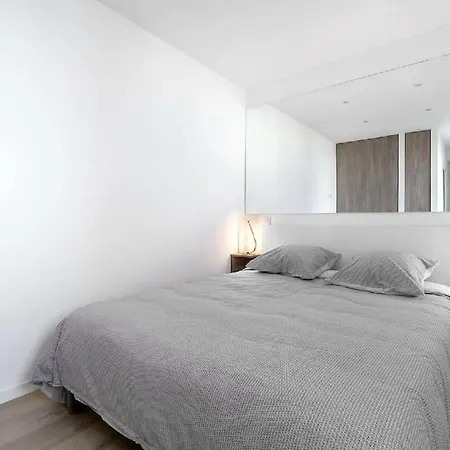 Dernier Etage - 2 Pieces - Vue - Proche Martinez Apartmán *